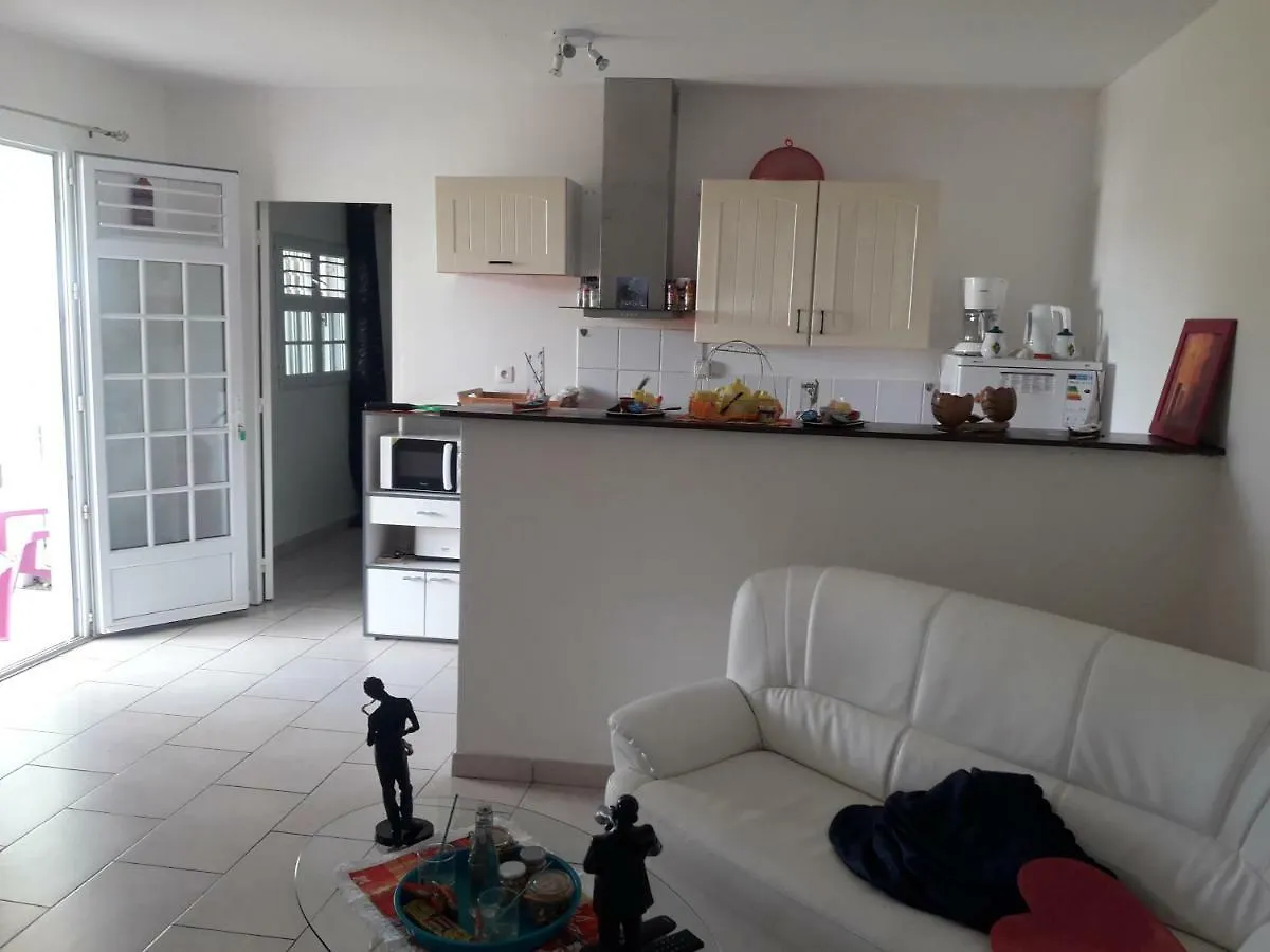 Hotel Domino Les Trois-Ilets Penzion